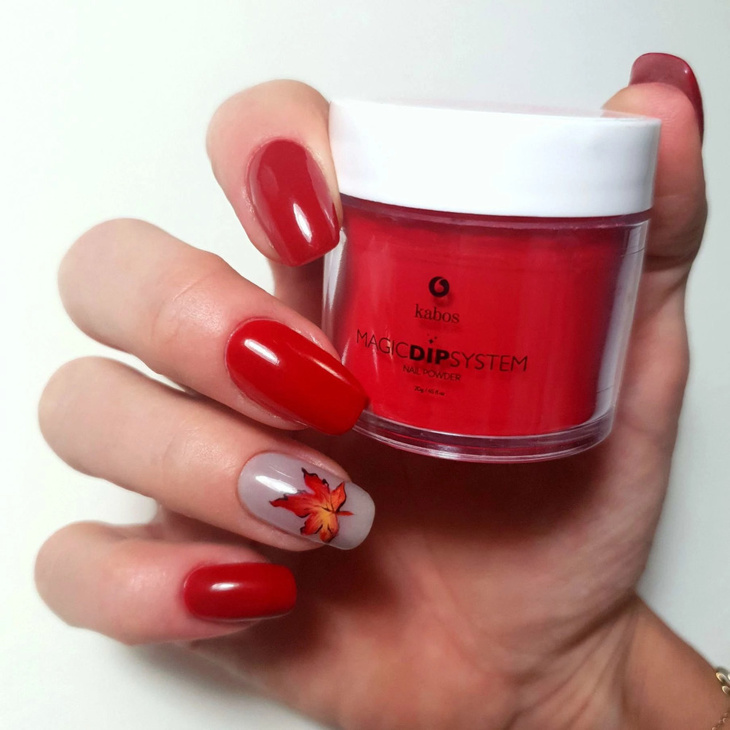 Proszek do manicure tytanowego - Kabos Magic Dip System 34 True Red 20 g | OUTLET